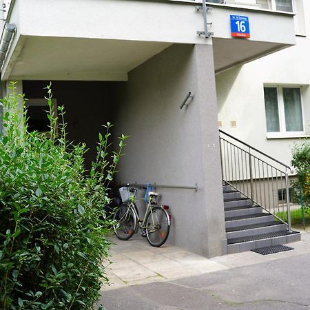 Nice Apartament With Small Tub Warsaw Luaran gambar